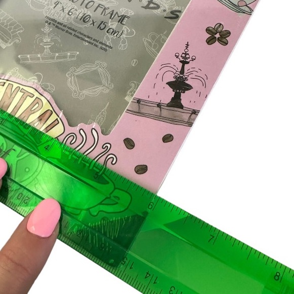 Friends Central Perk Picture Frame For 4x6 Photo - Picture 8 of 8